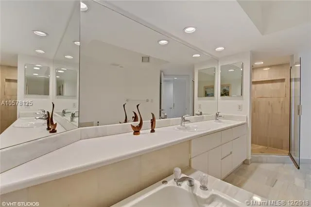 Oceania I #1215 image #7