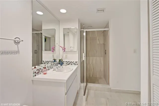 Oceania I #1215 image #9