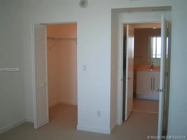 One Miami #1910 image #8