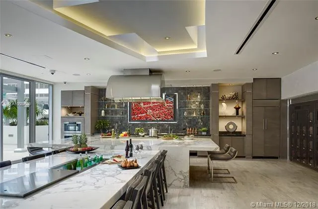 Monarc at Met 3 #2619 image #12