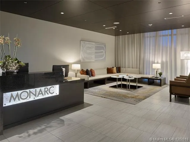 Monarc at Met 3 #2619 image #8