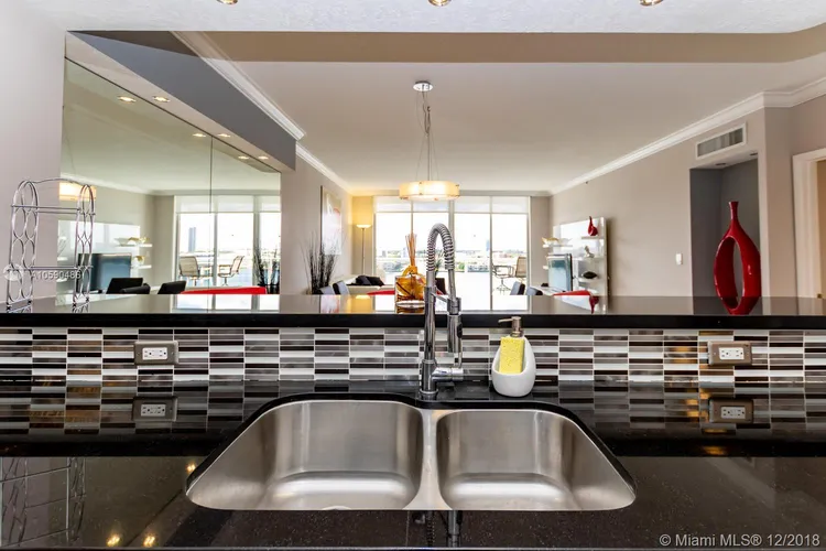 Golden Bay Club #907 image #10