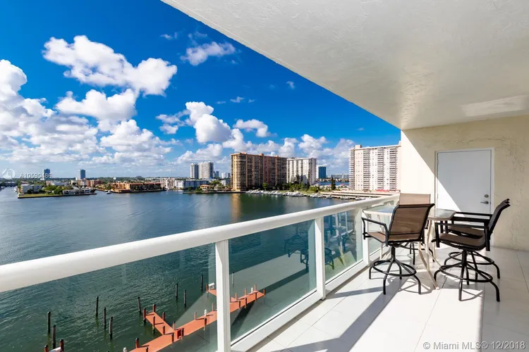 Golden Bay Club #907 image #23