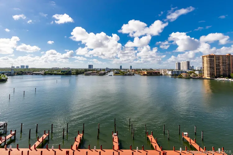 Golden Bay Club #907 image #29