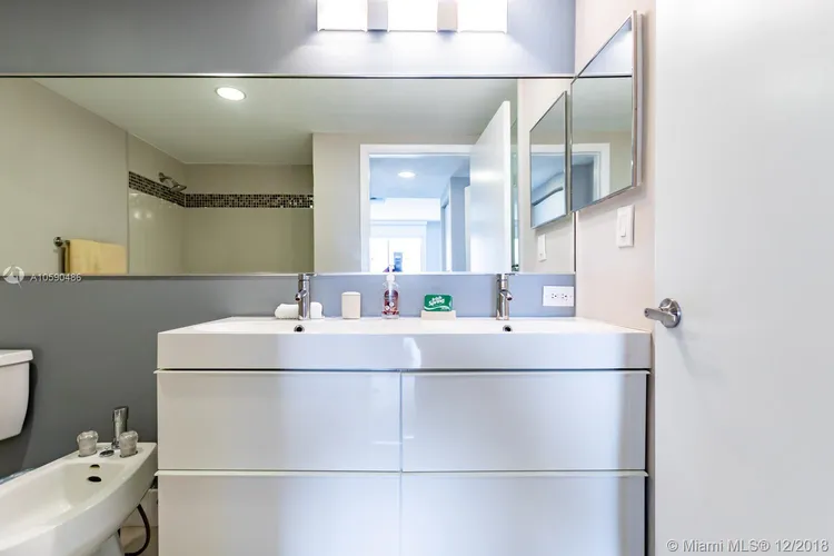 Golden Bay Club #907 image #41