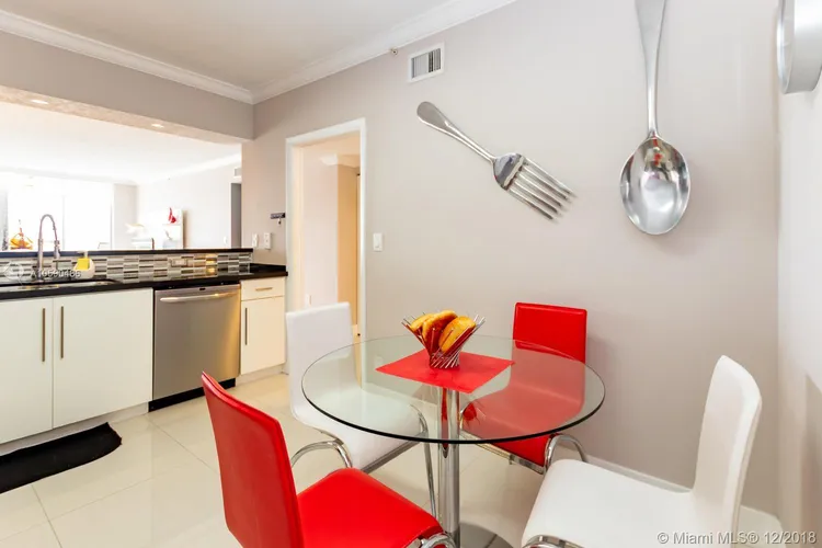 Golden Bay Club #907 image #8