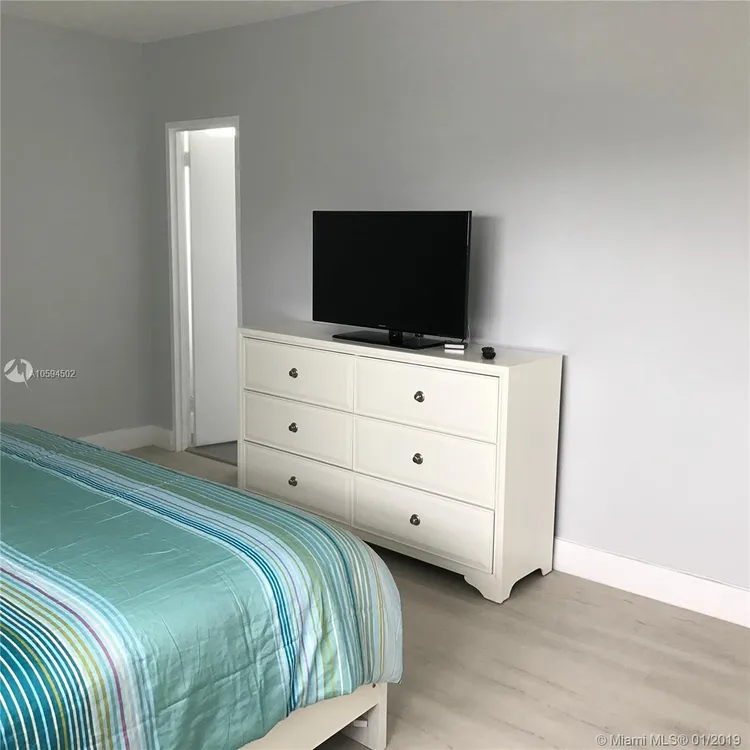 The Tides On Hollywood Beach #10V image #8