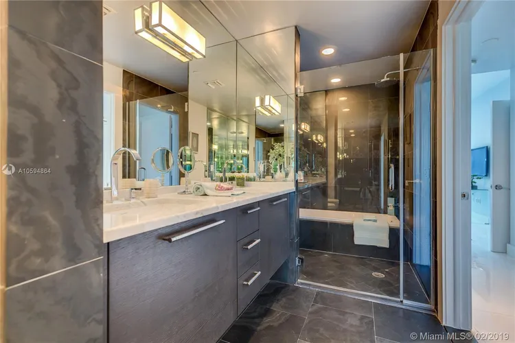 900 Biscayne Bay #5208 image #23