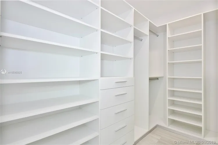 Jade Signature #4003 image #10