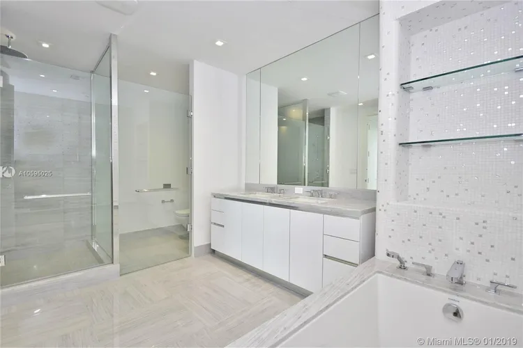 Jade Signature #4003 image #11