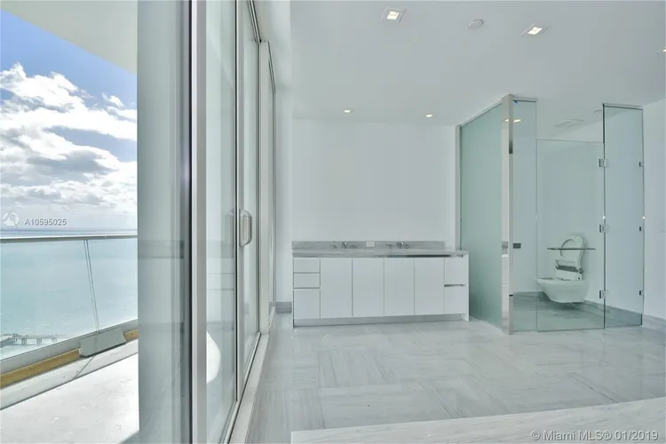 Jade Signature #4003 image #14