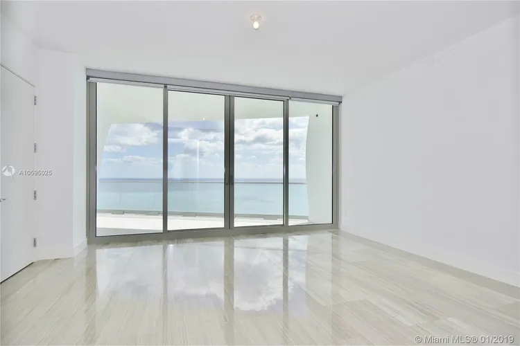 Jade Signature #4003 image #16