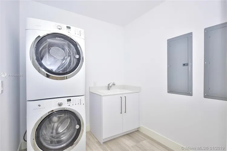 Jade Signature #4003 image #19