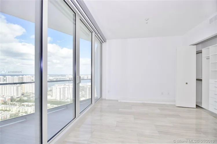 Jade Signature #4003 image #23