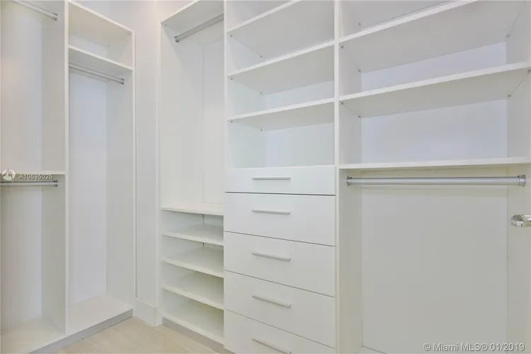 Jade Signature #4003 image #9