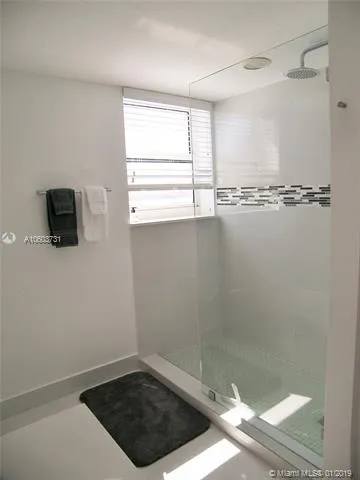 Marina Bay Club #601 image #14