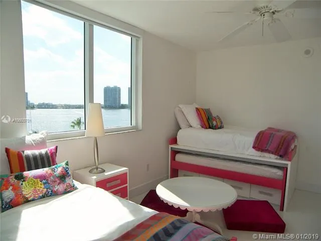 Marina Bay Club #601 image #21