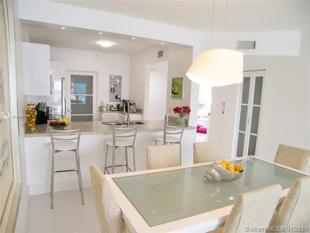 Marina Bay Club #601 image #8