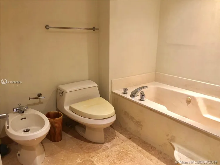 Brickell Key I #A700 image #12