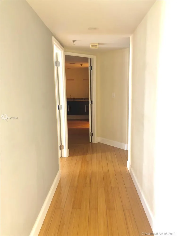 Brickell Key I #A700 image #8