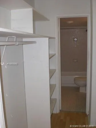 Brickell Biscayne #7D image #10