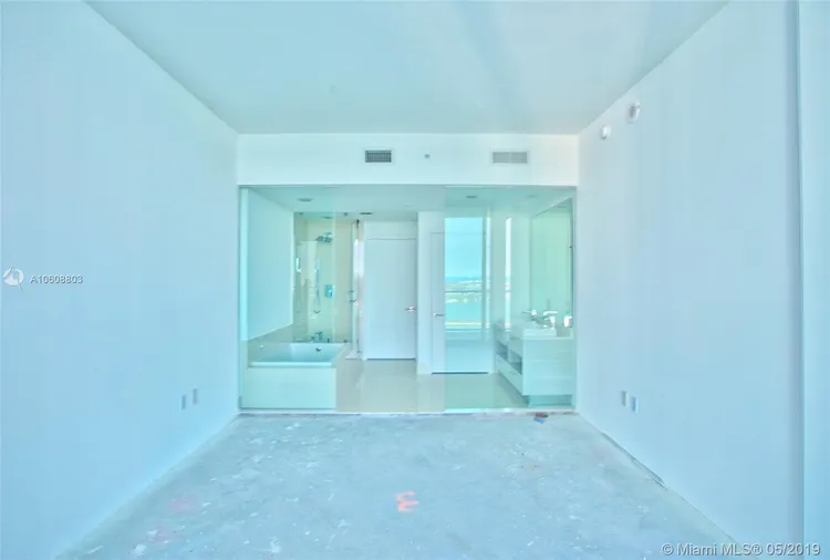 Paraiso Bay #5103 image #7