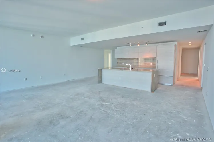 Paraiso Bay #5103 image #8