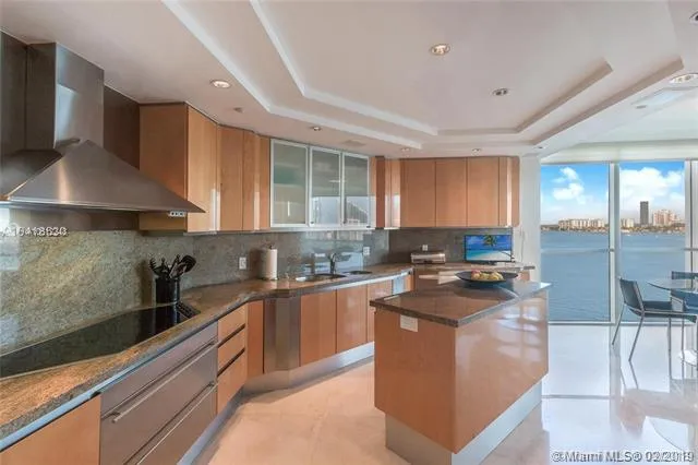 Williams Island 2600 #1104 image #6