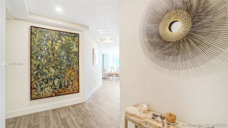 SLS Lux Brickell #3105 image #36