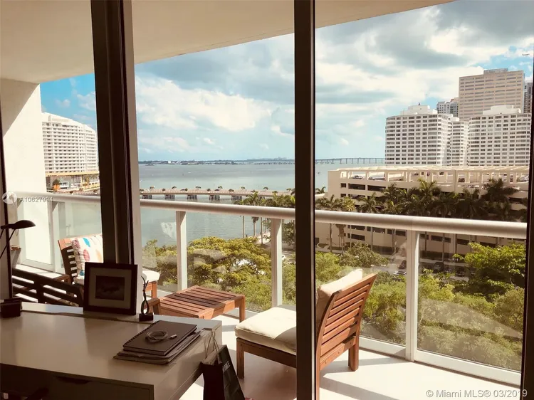 Icon Brickell II #907 image #8