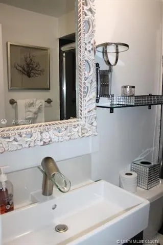 Shelborne #1005 image #16