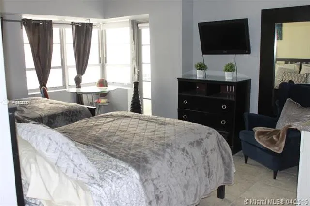 Shelborne #1005 image #7