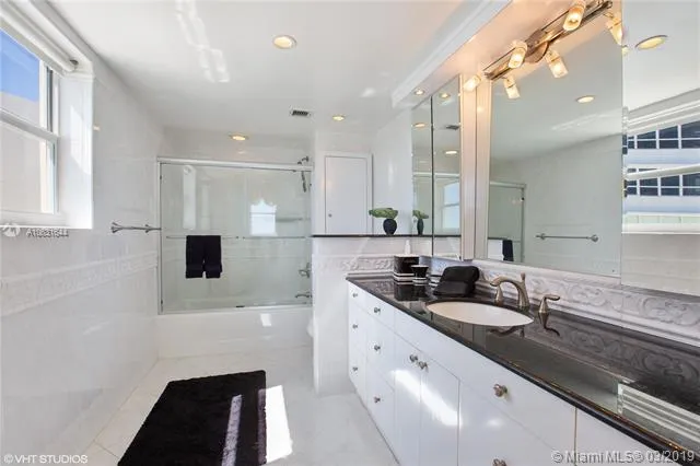 Carriage Club South #10K image #8