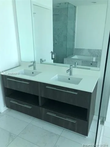 Gran Paraiso #4102 image #10