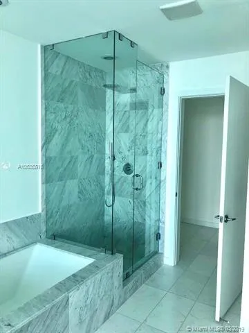 Gran Paraiso #4102 image #8