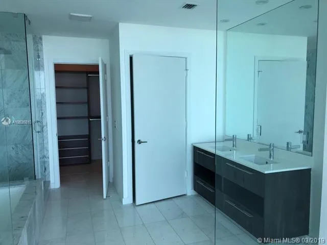 Gran Paraiso #4102 image #9