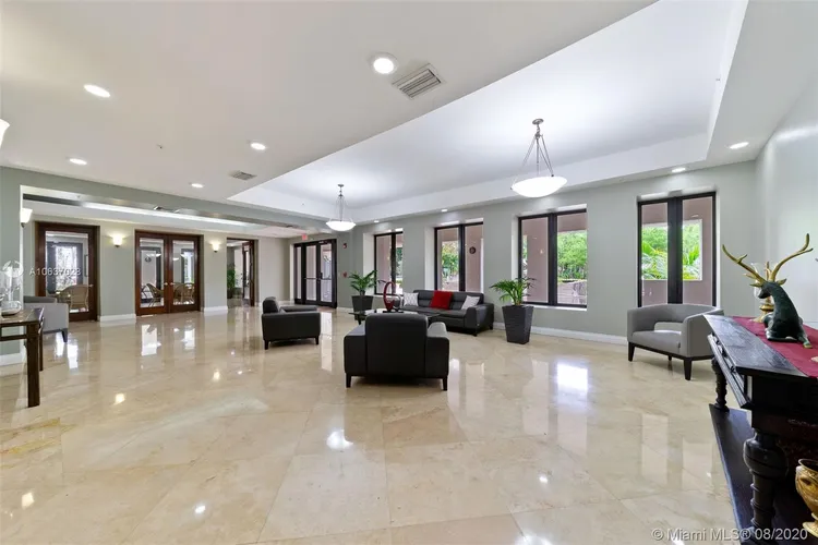 Avignon in the Gables #6 image #15