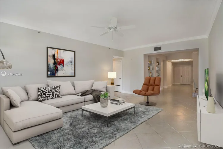 Avignon in the Gables #6 image #6