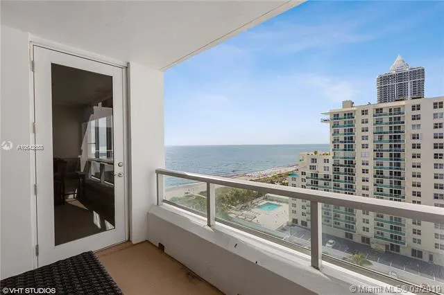 Carriage Club North #1417 image #10