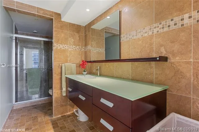 Carriage Club North #1417 image #6