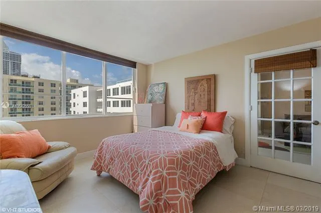 Carriage Club North #1417 image #8