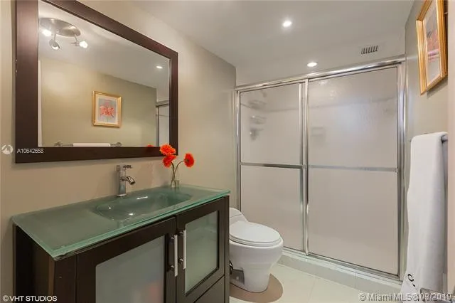 Carriage Club North #1417 image #9