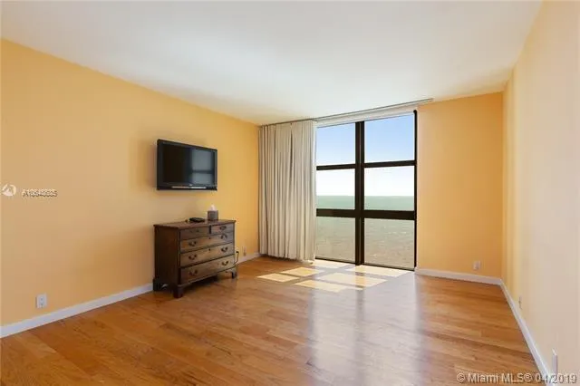 Towers of Key Biscayne #B701 image #12