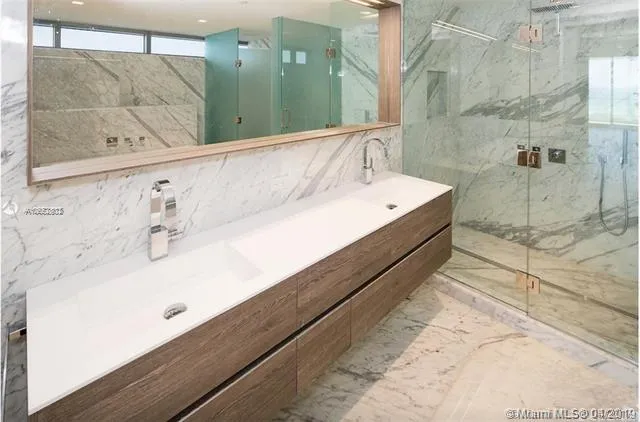 321 Ocean Drive #301 image #11