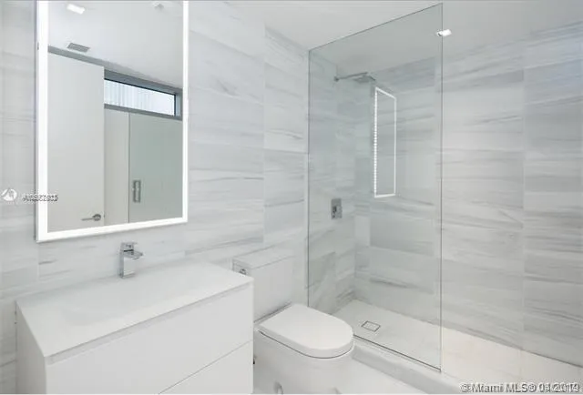 321 Ocean Drive #301 image #18