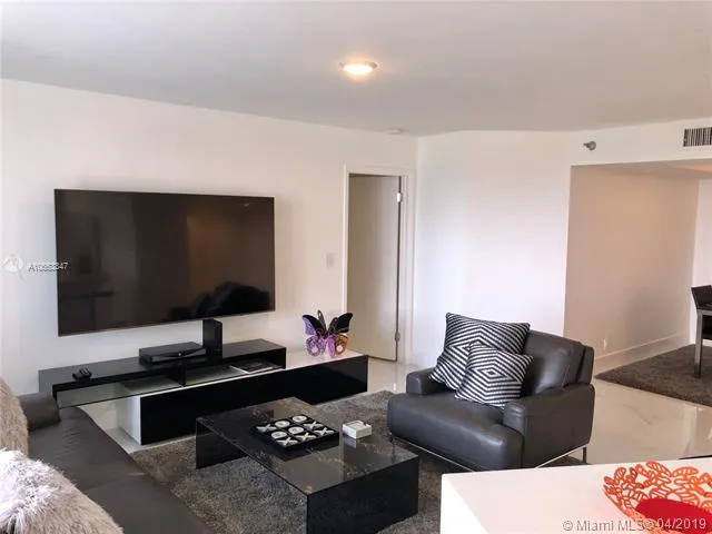 Mystic Pointe 200 #2610 image #10