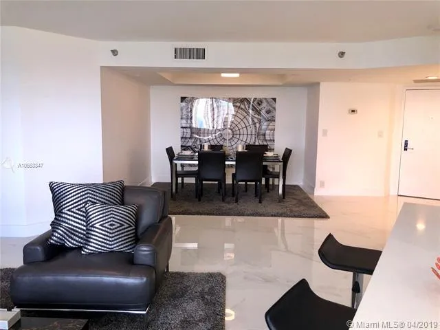 Mystic Pointe 200 #2610 image #9