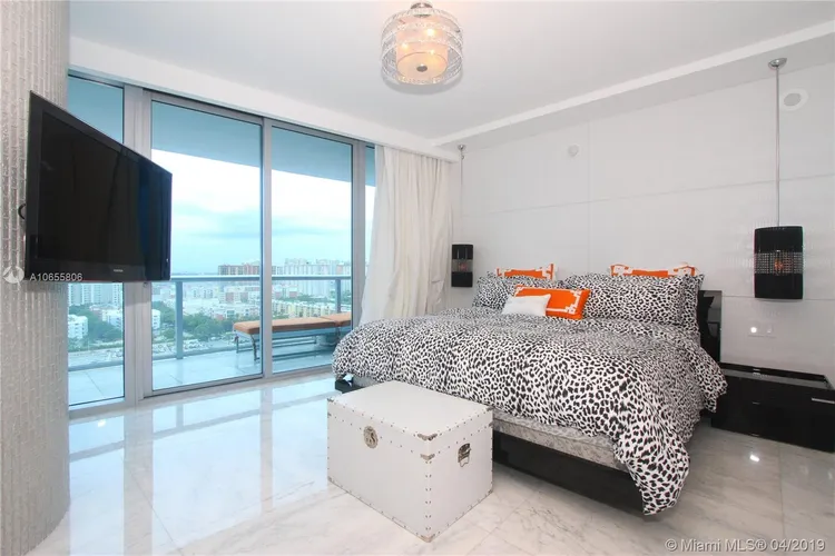 Jade Beach #1801 image #7