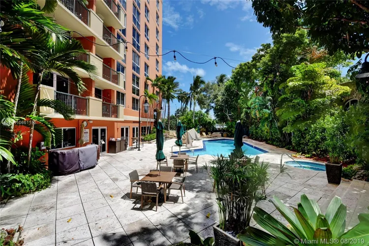 The Mutiny #810 image #24