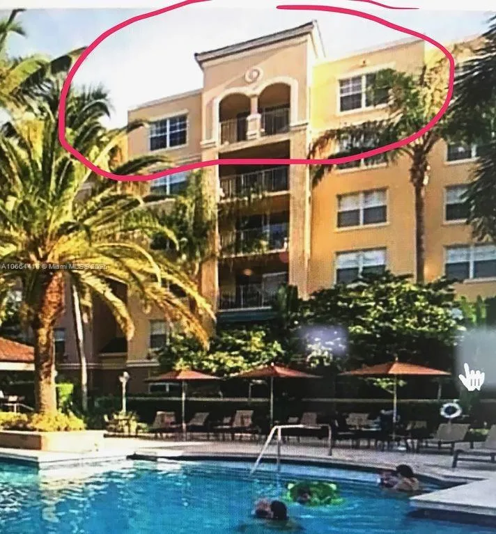 The Yacht Club at Aventura #5606 image #34